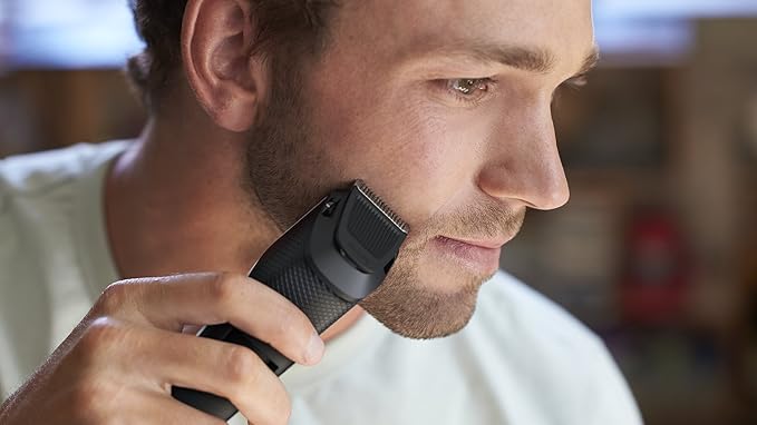 Philips Beardtrimmer Serie 3000 - Recortadora de Barba con Tecnología Lift & Trim, BT3206/14